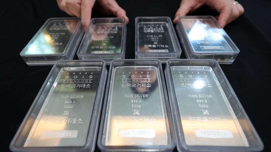 美 금리인하 기대감에 은값 랠리…온스당 60달러 첫 돌파