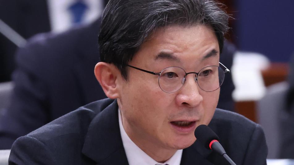 이억원 “가계대출 총량 워낙 높아…관리 기조 이어가야”