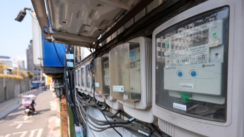 내년 1분기 전기요금 동결…한전, 연료비조정단가 kWh당 5원 유지