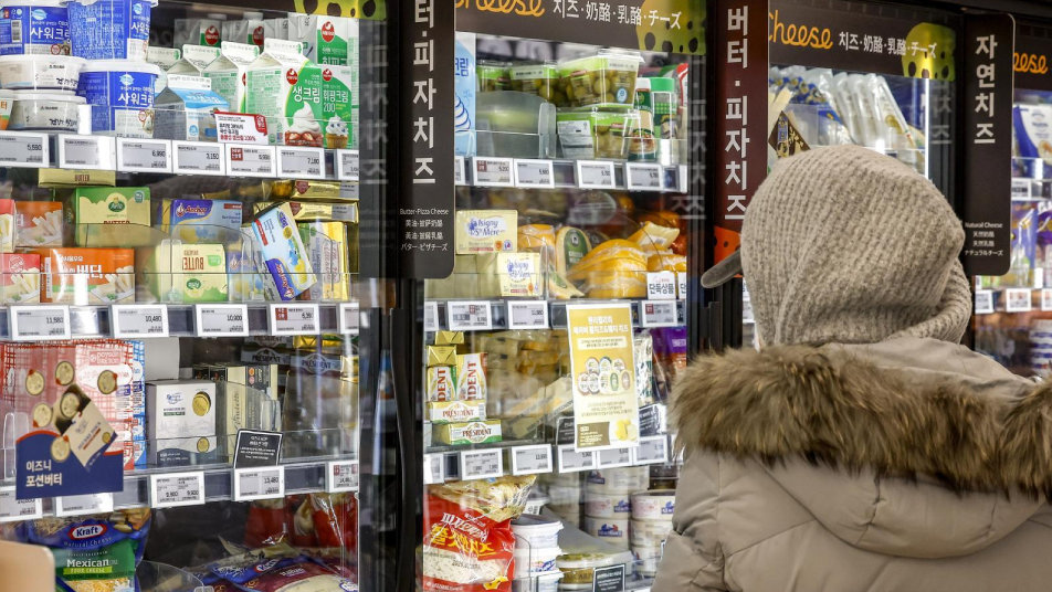 “환율 1500원 넘으면 내년 물가 0.35%P 추가상승 요인될 것”