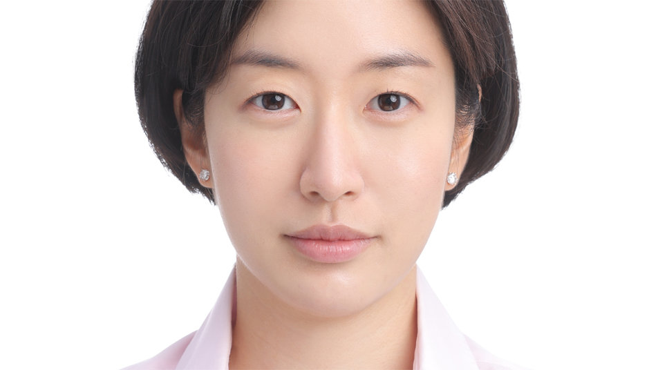 아모레 차녀 서호정씨, 100억대 지분 매도…증여세 재원 마련