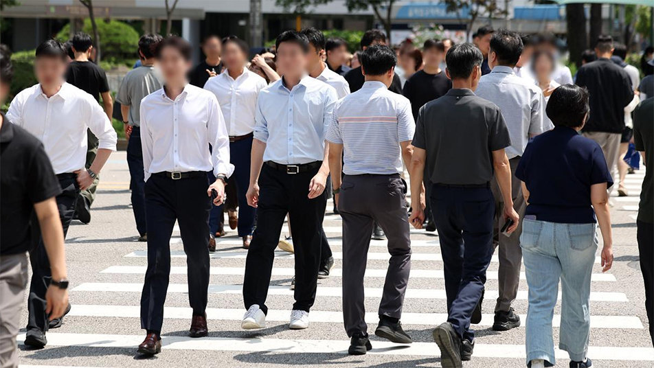 대기업 613만원 vs 中企 307만원… 임금격차 최대폭 벌어져