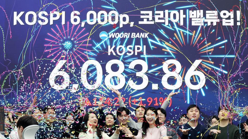 코스피 ‘추가 실탄’ 쌓는 개미들…은행 요구불예금 32조↑