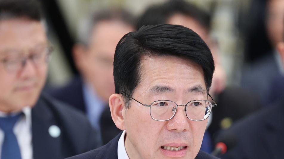8월 말부터 북극항로 시범운항, 부산서 네덜란드 잇는다