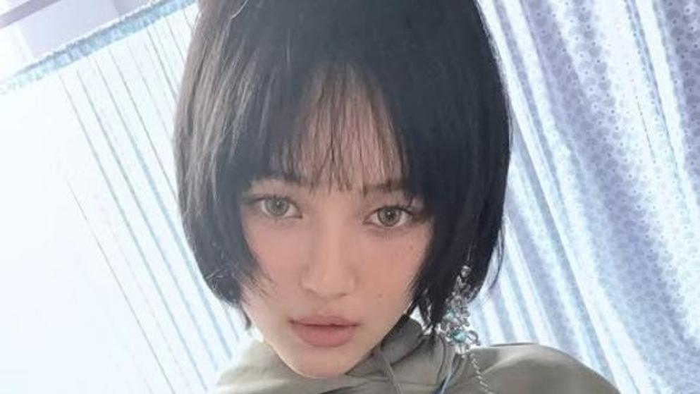 ‘계약해지 통보’ 다니엘, 위약벌 1000억대?