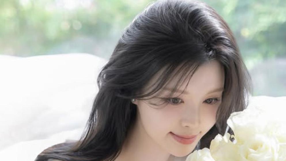 구구단 출신 소이, 변호사와 8월 결혼…비주얼 커플의 웨딩 화보