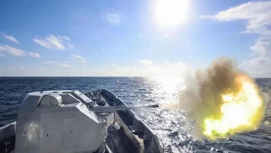 中, 동아시아 해역에 함선 100척 배치…사상 최대 무력 시위