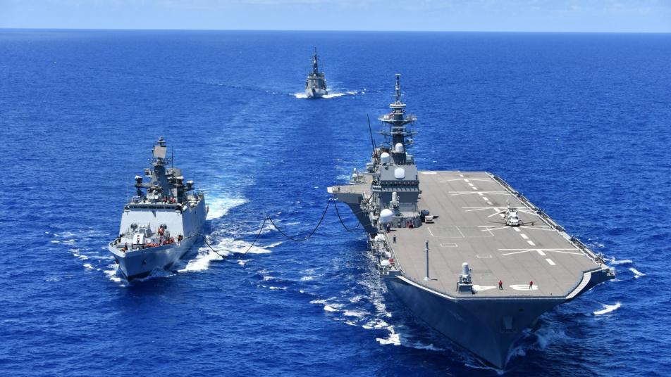 日고위급 “핵무기 보유해야” 돌출 발언… 中 “국제 정의 한계 시험”