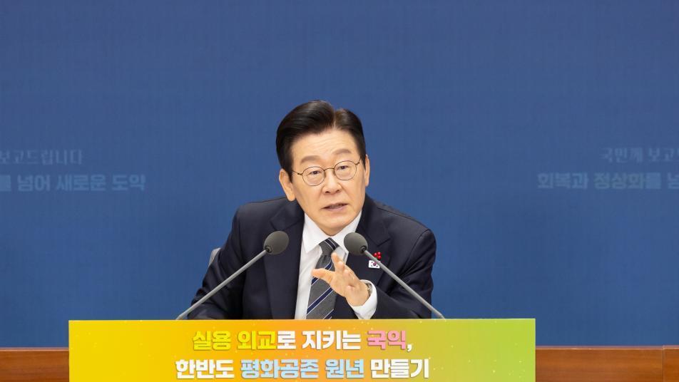 외신도 ‘생존의 문제’ 탈모 지원 주목…“미의 기준 악명높은 韓”