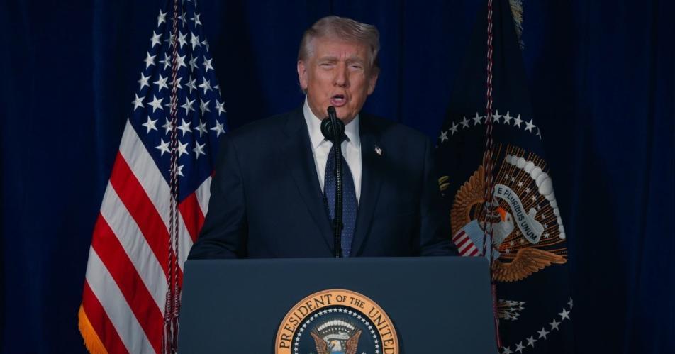 트럼프 “이란과 합의는 무조건 항복뿐… 하메네이 아들 경량급… 못 받아들여”