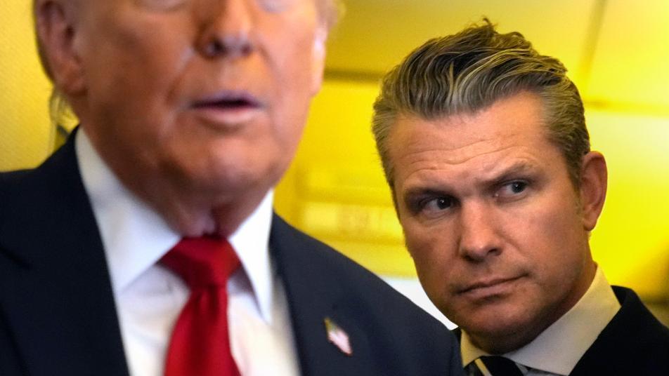 美국방장관, 이란 향해 “쓰러졌을때 두들겨 패야” 부적절 발언 논란