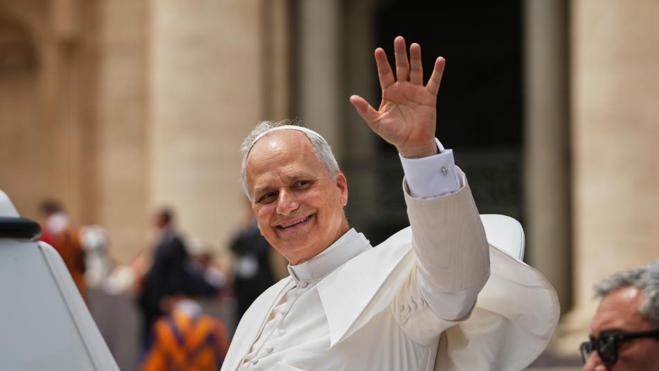 교황, 헤그세스 겨냥 “전쟁 벌이는 이들 기도는 거부당할 것”