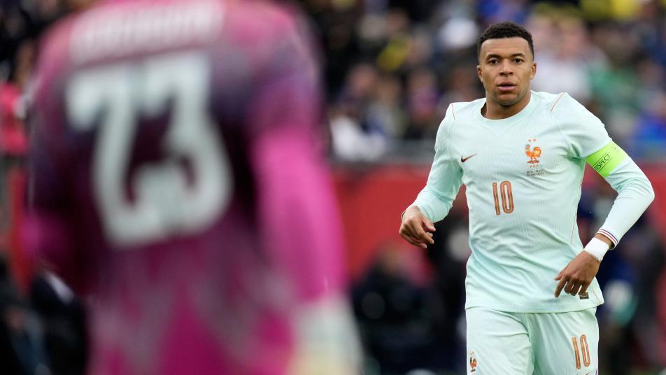 “어깨 부분이 왜 이래?”…나이키 월드컵 유니폼, ‘어깨뽕’ 문제 발견