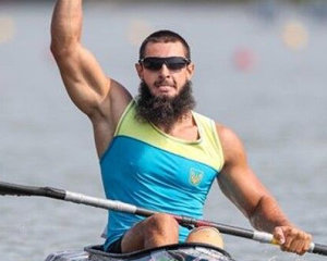 장애인 카누 챔피언 “우크라軍 돕고 싶어…제 금메달 사주세요”