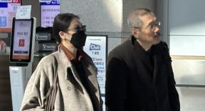 김민희·홍상수 득남…10년 불륜 결실