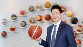 SK 전희철 감독 “장기인 속공농구 극대화해 상대 제압”