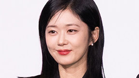 데뷔 이후 200억이상 기부 공로… 배우 장나라 대통령표창 받아