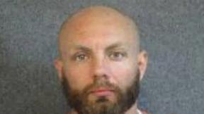 남친에 폭행 당하던 40대女, 월마트 직원 도움으로 탈출