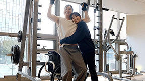 ‘하반신 마비’ 박위, 두 발로 섰다 “잠시나마 송지은 안아”