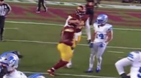 NFL 경기에서 ‘트럼프 댄스’ 나오자 라이트훅 ‘작렬’