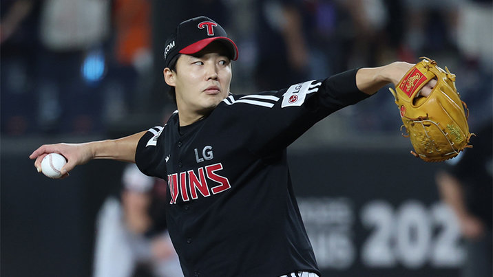 “던진다, 웃음”… 임찬규의 못 말리는 끼