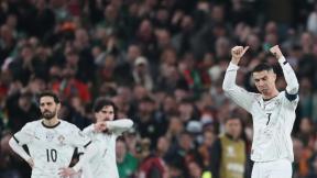 호날두, A매치 첫 퇴장…포르투갈, 아일랜드에 0-2 충격패