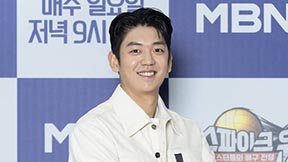 이용대, 윤채경과 열애설 침묵 “넘어가달라”