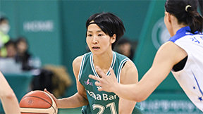 ‘수비’로 BNK 우승 이끌더니… 올핸 하나銀서 ‘공격’ 돌풍