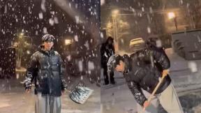 임영웅, 삽 든 ‘제설 히어로’ 출격…“내 집 앞 눈은 내가 치우자”