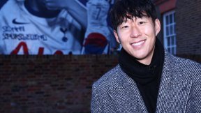 손흥민 “엄청난 10년” 토트넘 팬들에게 작별인사…런던 시내에는 ‘손흥민 벽화’ 걸려