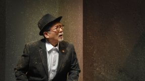 다시 무대로 올라온 이영훈 전 관장 “국정감사보다 연기가 더 긴장돼”