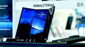 ‘폼팩터 혁신’의 힘… 삼성 트라이폴드, 이번엔 ‘2분 완판’