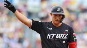 KT 황재균, 현역 은퇴 결정…20년 프로 생활 마무리