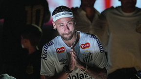 ‘라스트 댄스’ 꿈꾸는 네이마르, 무릎 수술 받고 4번째 월드컵 출전 준비