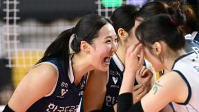 ‘모마+강소휘 44점 합작’ 선두 도로공사, 2위 현대건설에 3-0 완승