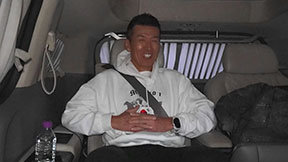 “28시간 만에 10억 걸음”…션, 20억 기부했다