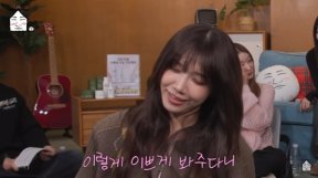 박초롱 “정은지, 이번 앨범으로 댄싱머신 등극…너무 멋있어”