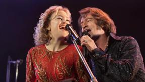 극장 나올때 절로 흥얼거리게 된다 “송 썽 블루∼”