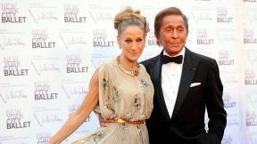 거장 디자이너 발렌티노 가라바니 별세…“여성은 아름다운 꽃다발”