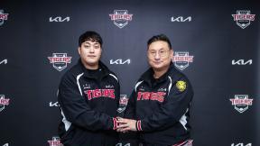 KIA, 조상우와 2년 최대 15억원에 FA 계약…스프링캠프 직전 체결