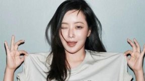 ‘48세’ 김희선, 시대 초월 압도적 미모…동안까지