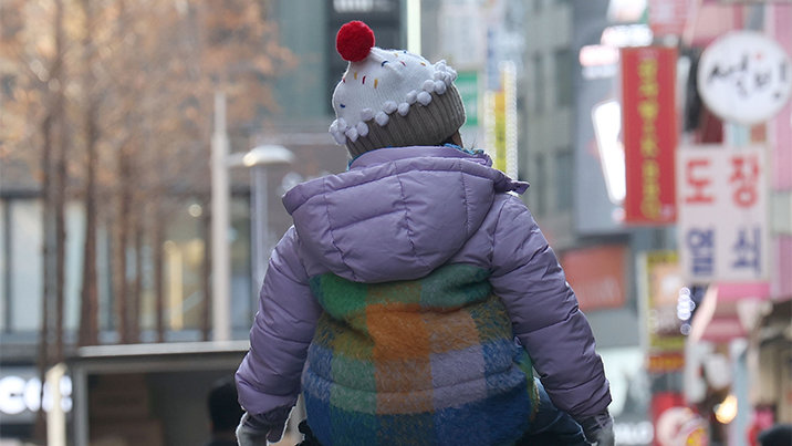 아빠의 어깨 위에서 [고양이 눈]