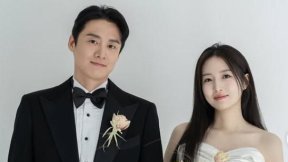 ‘둘째 임신’ 김소영♥오상진, 결혼 10주년 화보 “눈맞춤 민망”