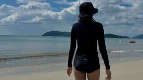 싱글맘 조윤희, 완벽 수영복 뒷태…딸과 행복한 모습