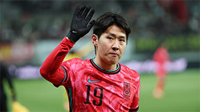 PSG 이강인, 손흥민 제치고 대한축구협회 ‘올해의 선수’ 선정