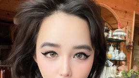 박봄, 산다라박 저격 후 근황 셀카 공개…짙게 바른 립스틱