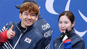 한국 휠체어컬링 백혜진-이용석 조 4강 진출… 16년만에 패럴림픽 메달 눈앞