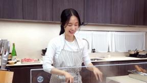 이정현 훈남 의사 남편 또 포착…연하에 피부 미남 눈길