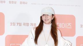 가수 김완선, ‘미등록 기획사’ 운영 혐의 검찰 송치