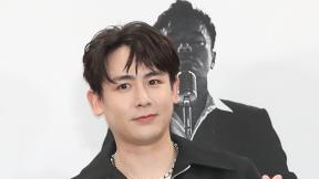 2PM 닉쿤, 스토킹 피해 “따라오며 욕설·폭력…고소할 것”